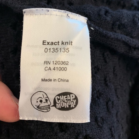 Cheap Monday mesh knitted tops size XS (stretchy) - Picture 4 of 10